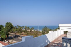 Ramadri ocean view 2BR house in Vizag by Homeyhuts(SF)