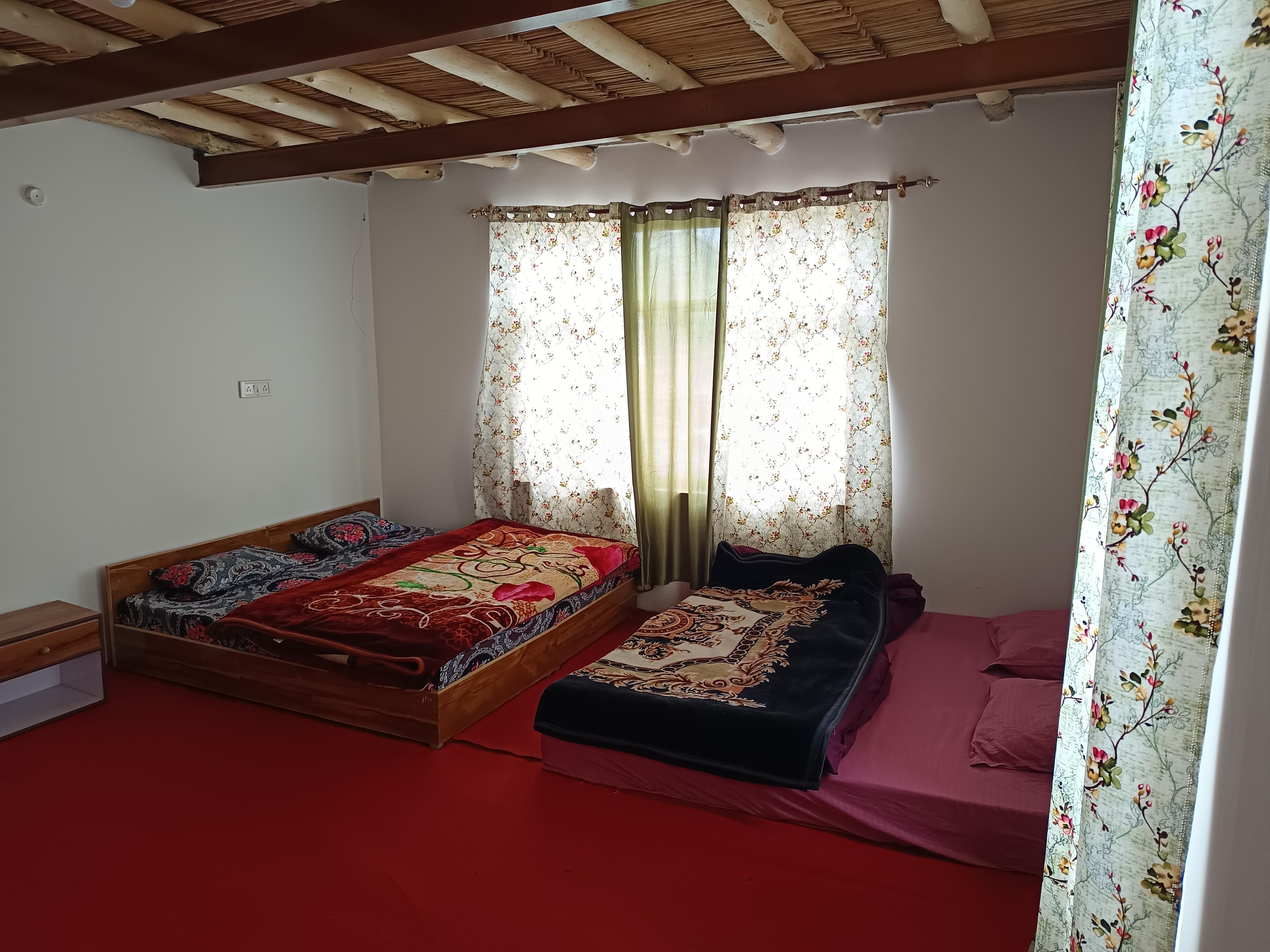 White rose homestay - Tap to explore photos