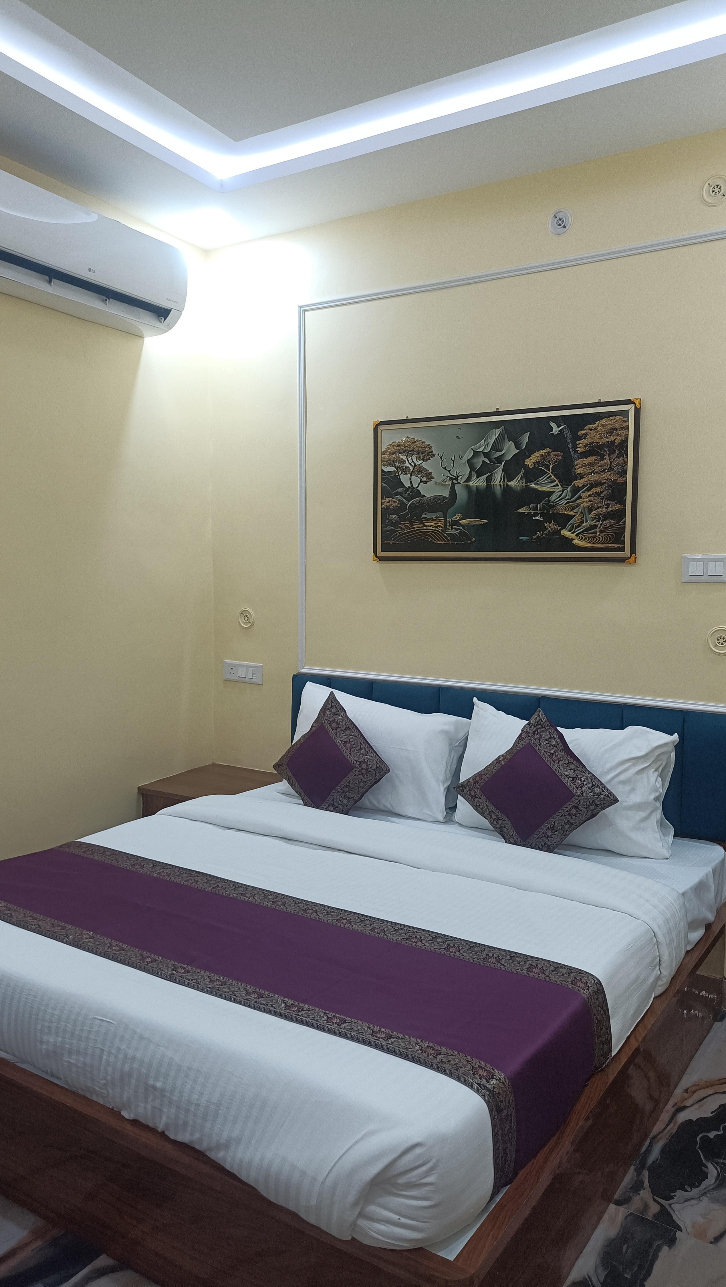 HOTEL RAI REGAL - Tap to explore photos