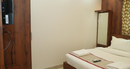 Venkats The MOUNTAIN by Redwings Room Type - Standard Room