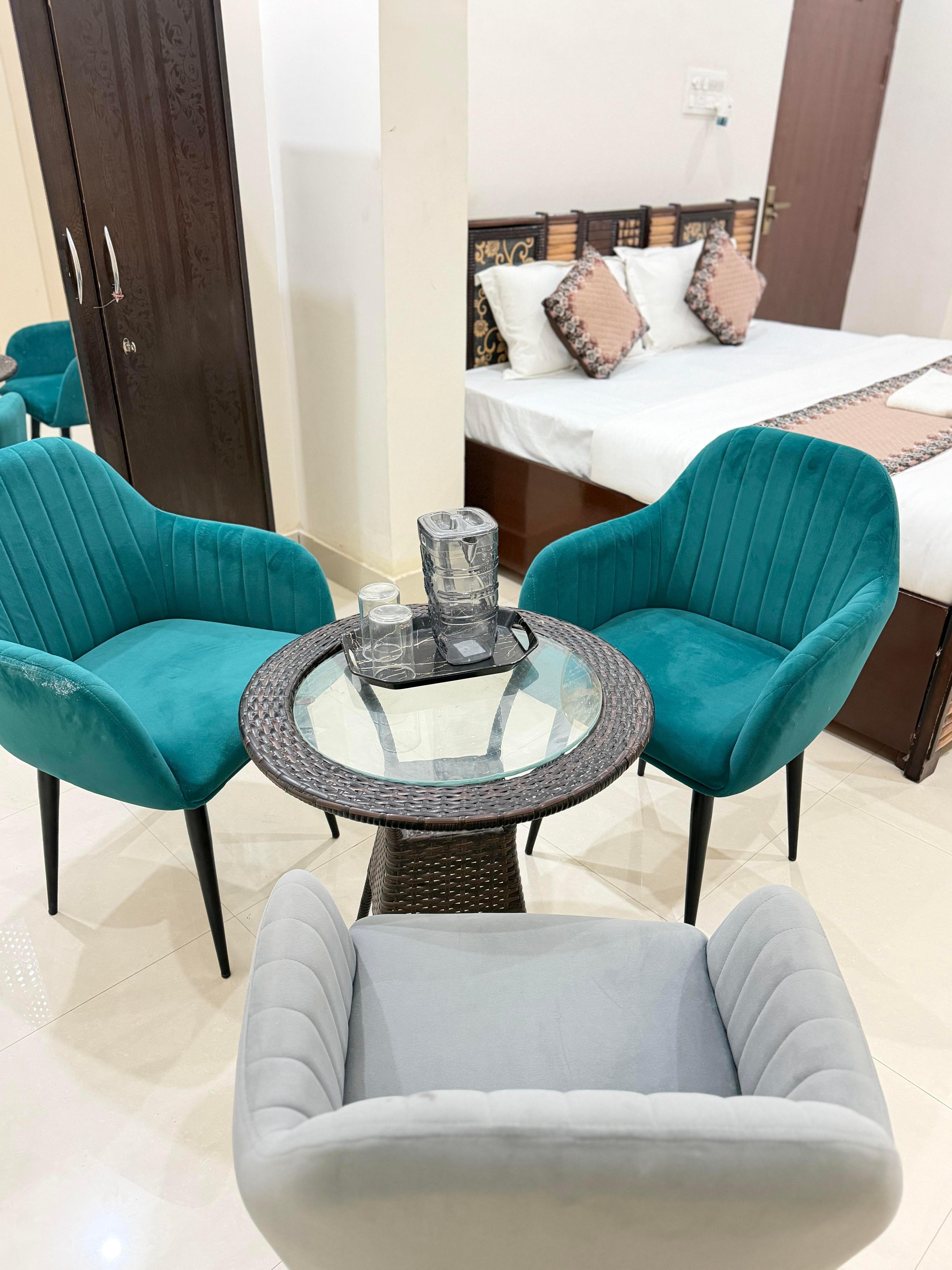 Shri Awadh Hotel Room Type - Deluxe Family Room