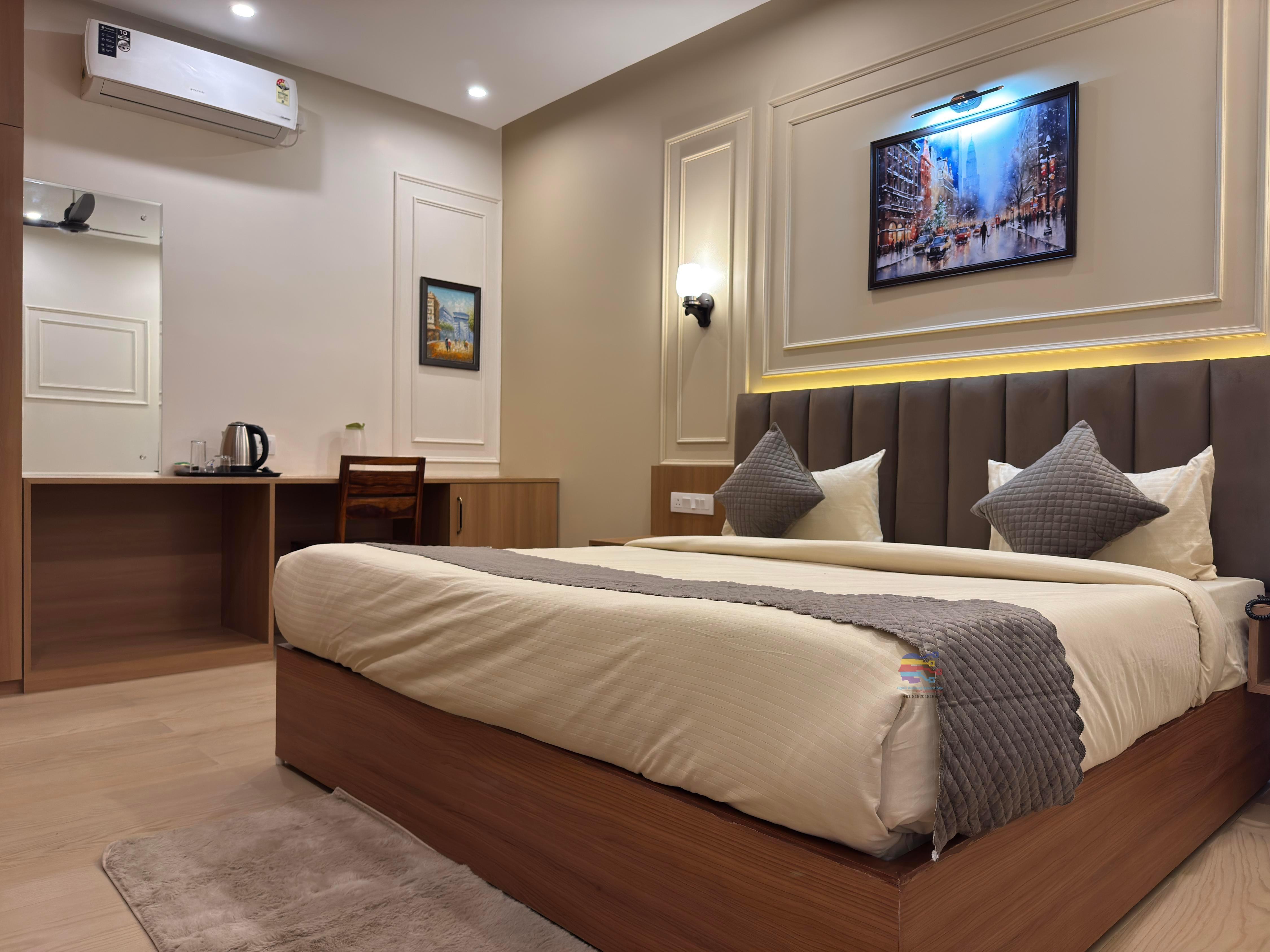 Vaidik Palace - 800 mtr from Prem Mandir Room Type - Heritage Classic Room