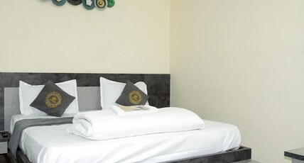 HOTEL PUJARI Room Type - LUXURY DOUBLE ROOM