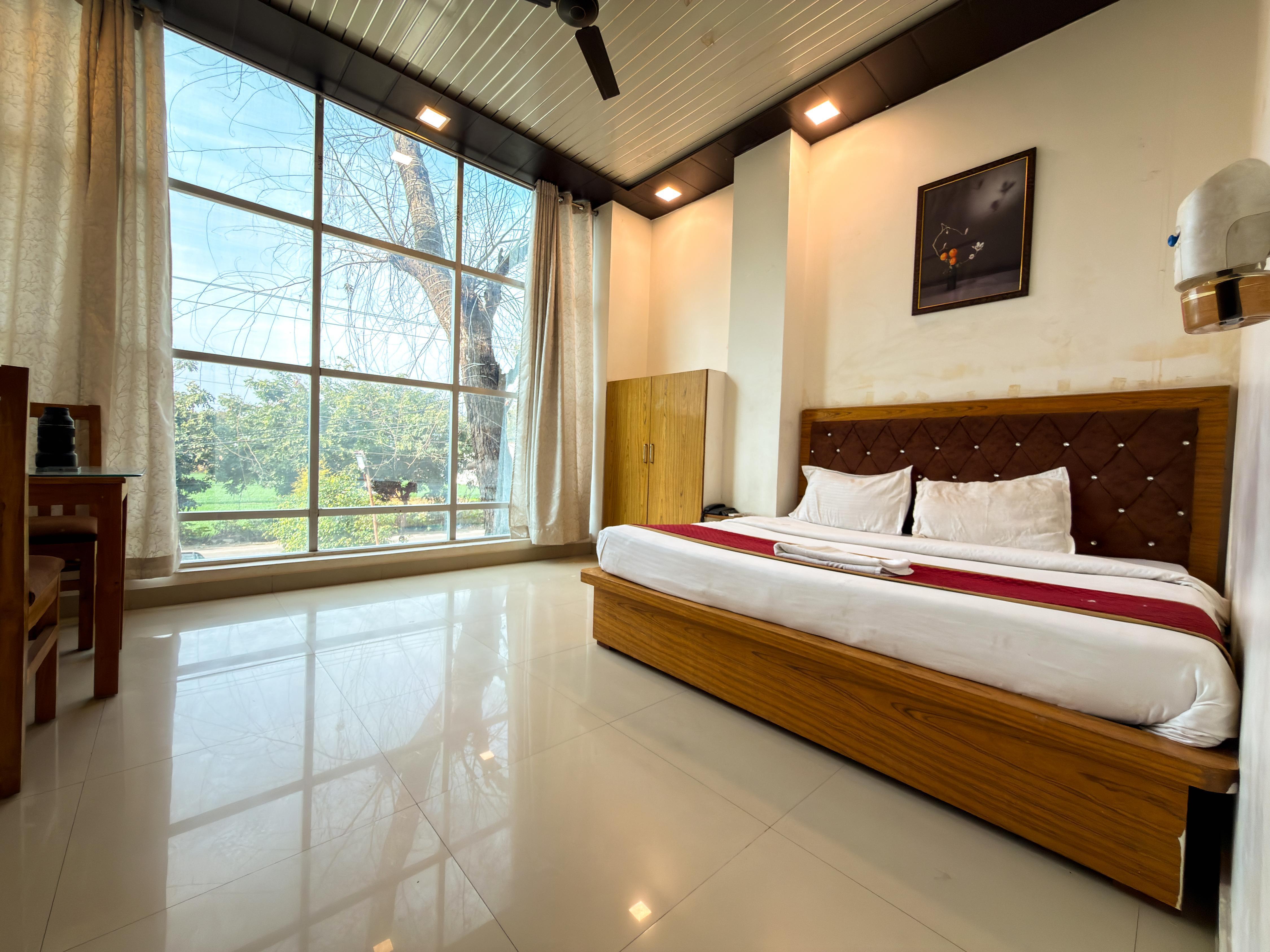 AARYA Corbett Resort & Spa (8mins drive to Kosi River) - Tap to explore photos