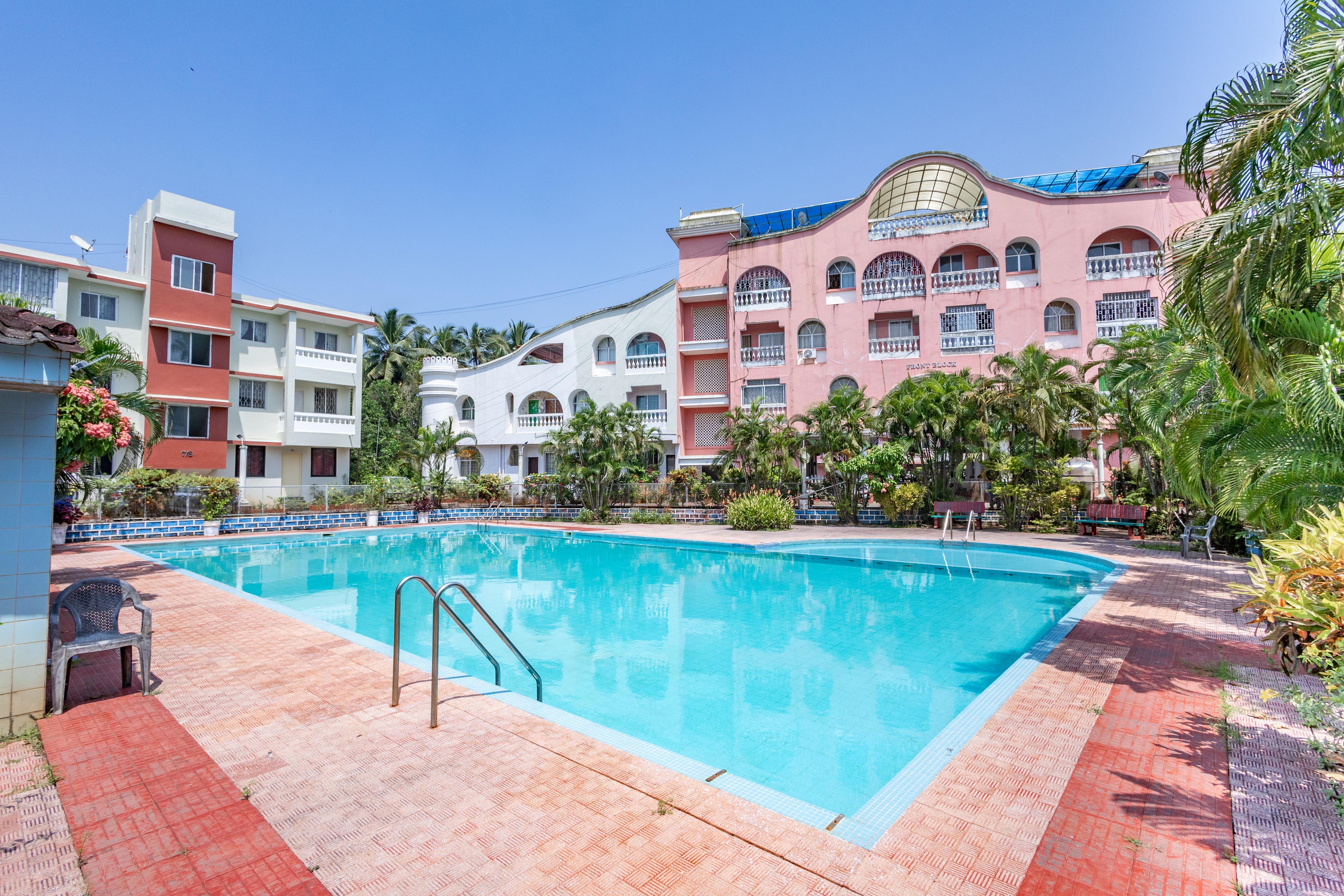 Modern Studio in The Heart of Benaulim Pool - Tap to explore photos