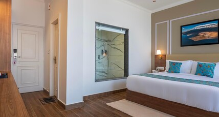 Hotel Mountain Mirage Room Type - Super Deluxe Room With Balcony
