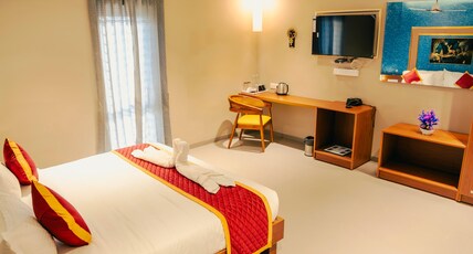 Yash Grande Room Type - Deluxe Room