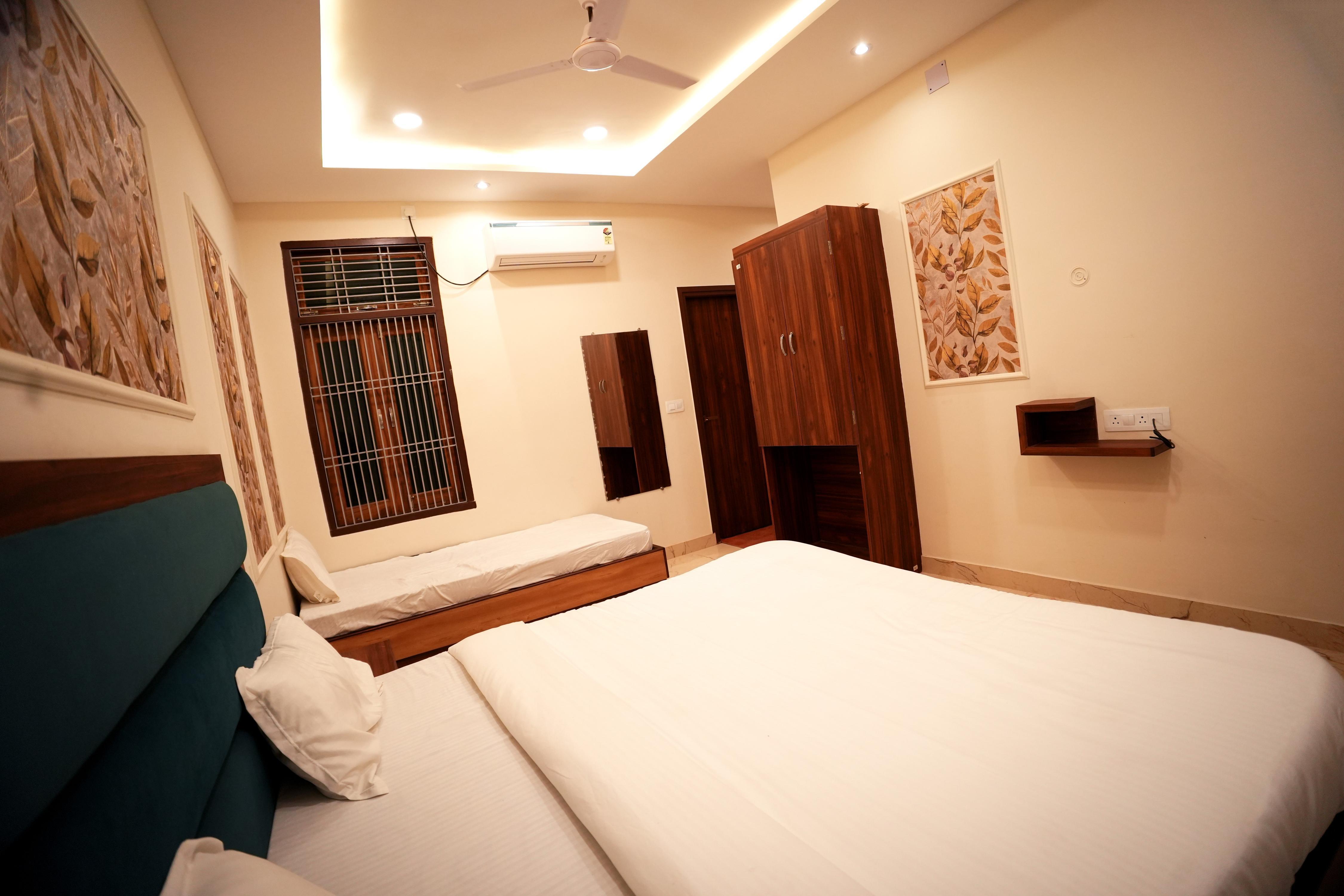 Hotel Maruti Nandan
