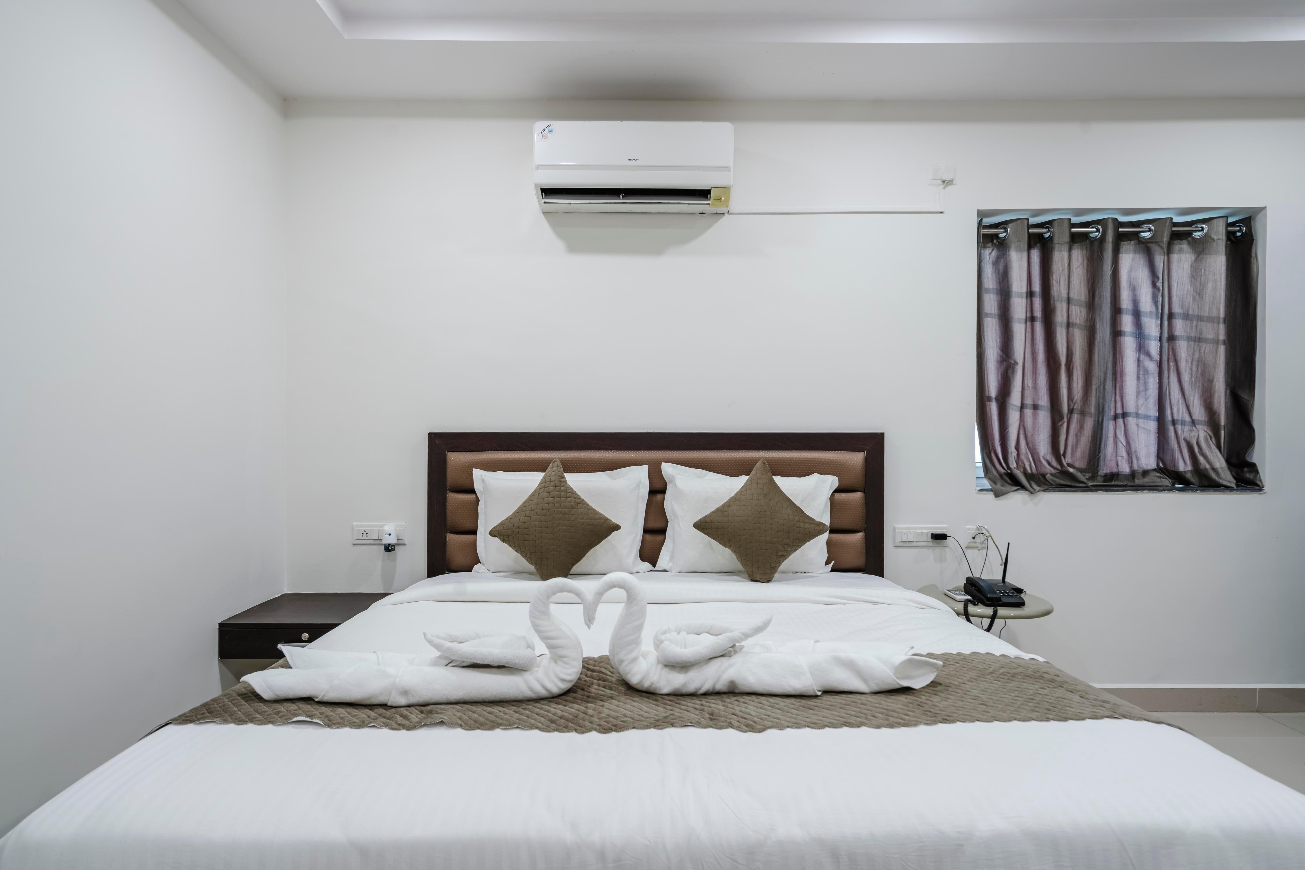 Innzoy Comforts- Hitech city - Tap to explore photos