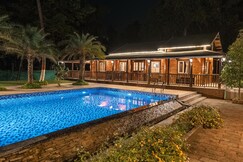 Gaaz 1 by Soumil s Stays