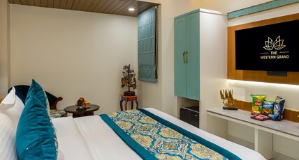 The Western Grand - A Luxury Hotel - Just 6 Mins from CP and New Delhi Station Room Type - Premium Suite Room
