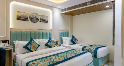 The Western Grand - A Luxury Hotel - Just 6 Mins from CP and New Delhi Station Room Type - Luxury Triple Room