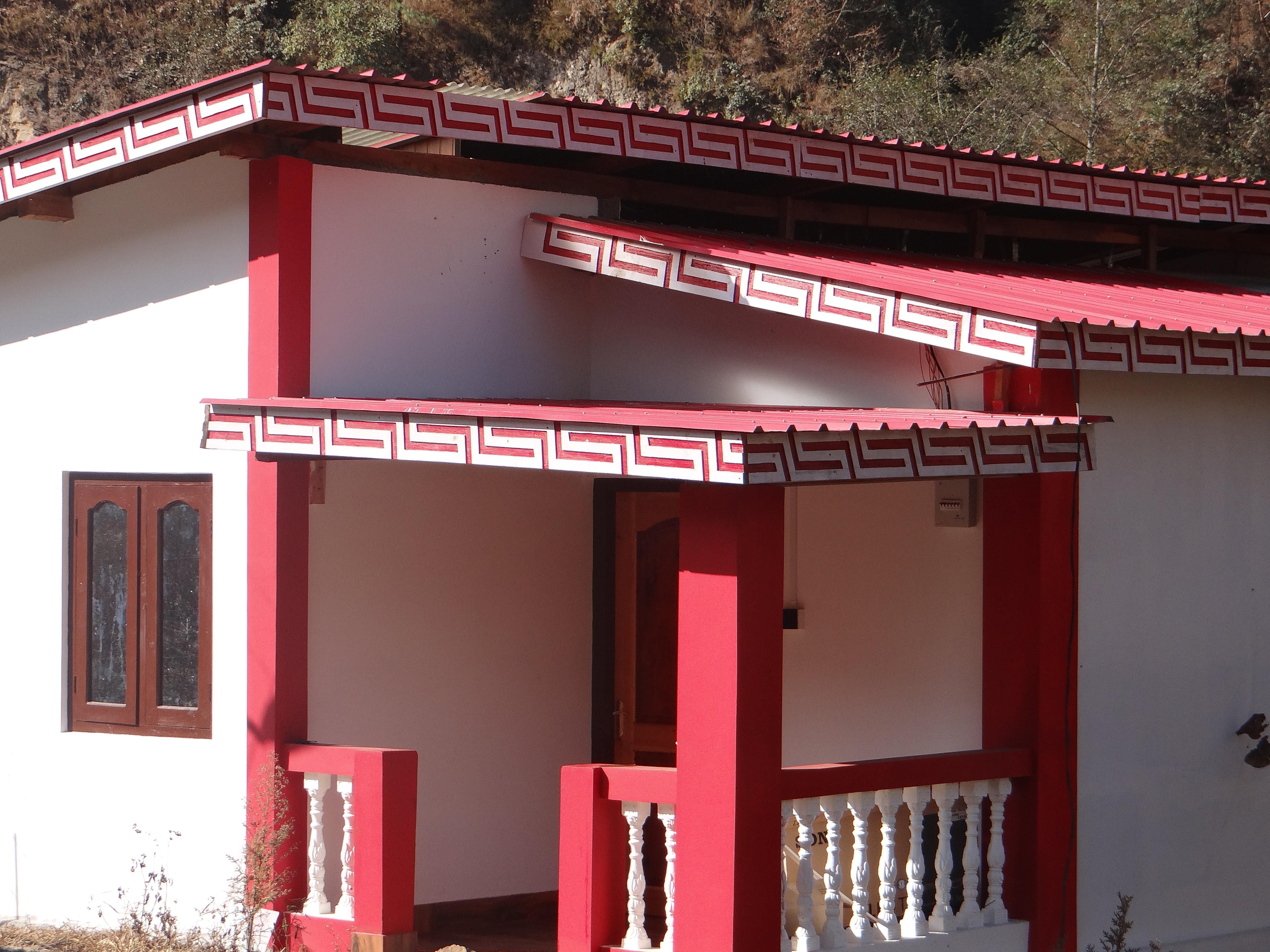Sangti Valley Riverside Farmstay - Tap to explore photos