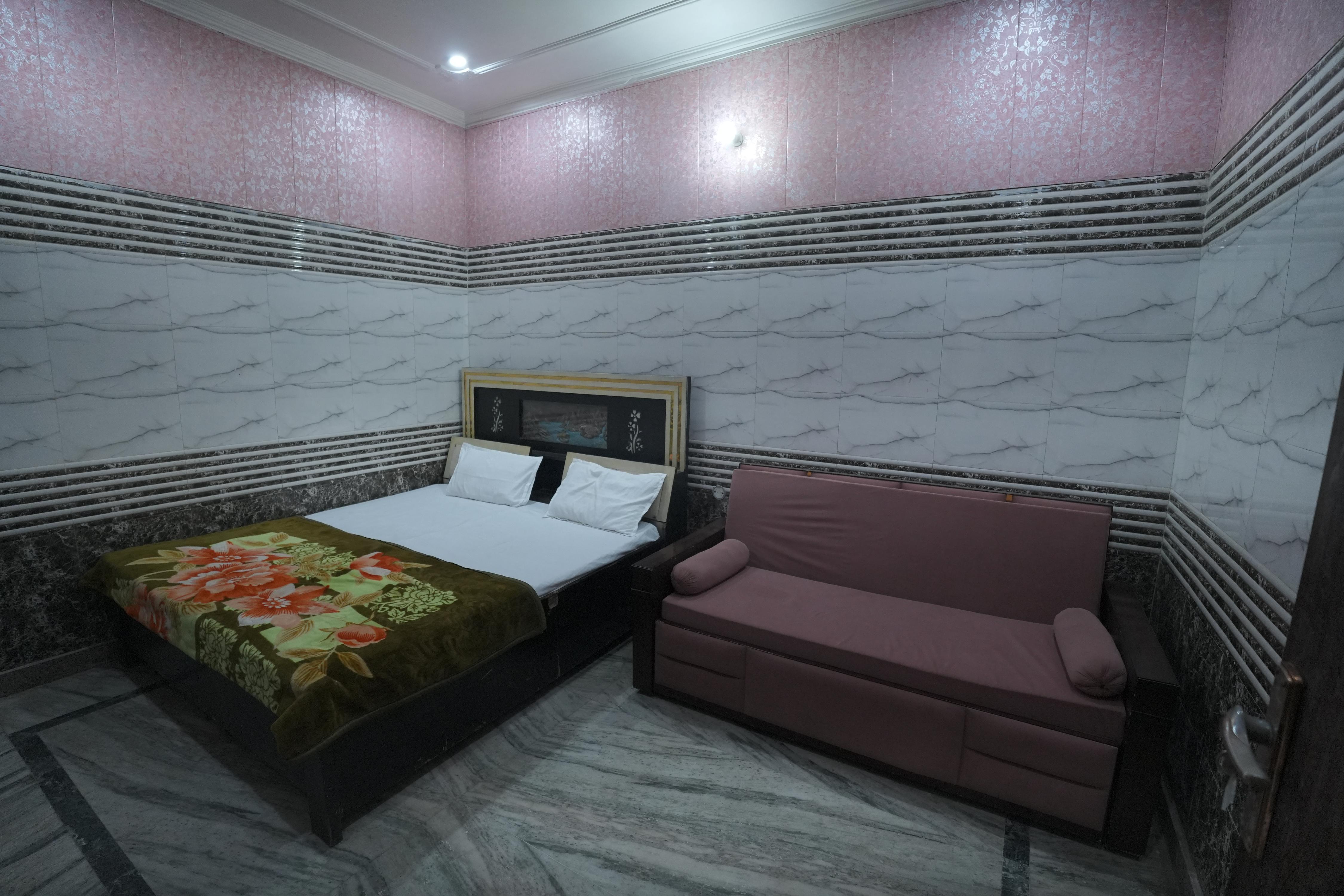 Aaradhy Yatri Sadan Room Type - Double Bed Standard Room
