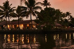 Kayaloram Retreat Kerala -102 Cinemon | Homeyhuts