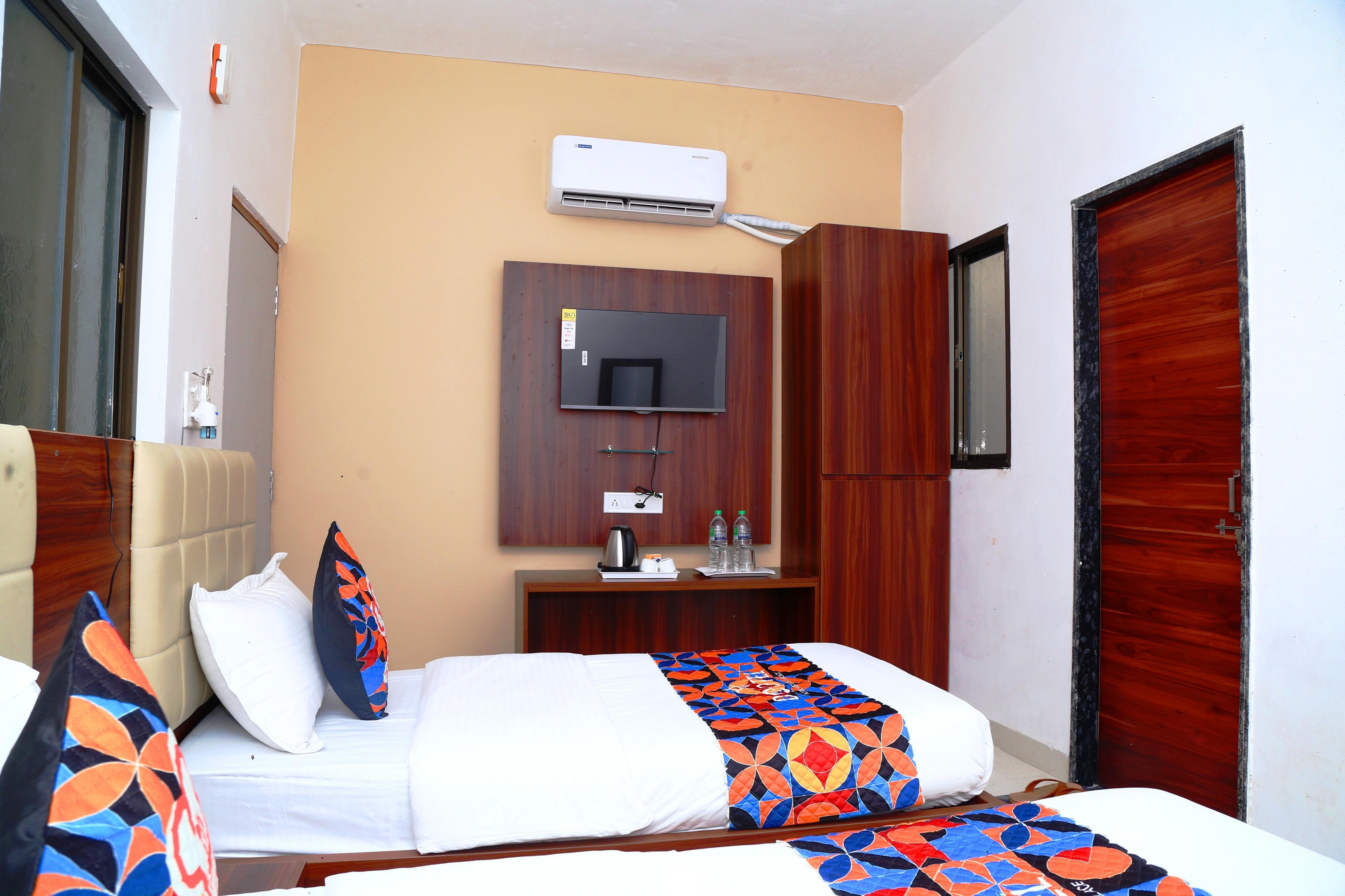 JMC HOTEL KIA INN PITHAMPUR - Tap to explore photos