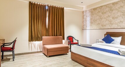 Hotel Stay Casa Inn Room Type - Deluxe Room