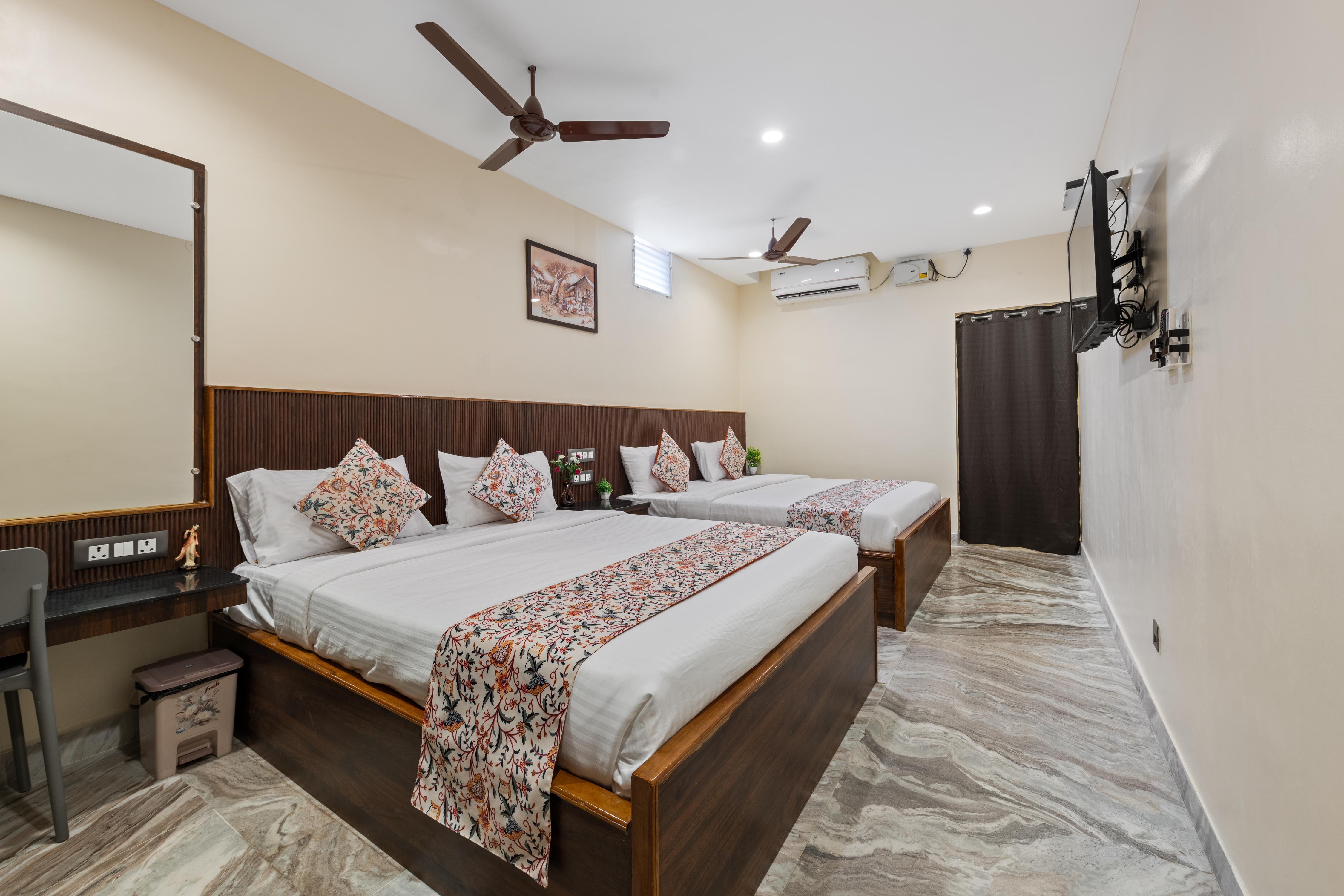 Veeras Inn