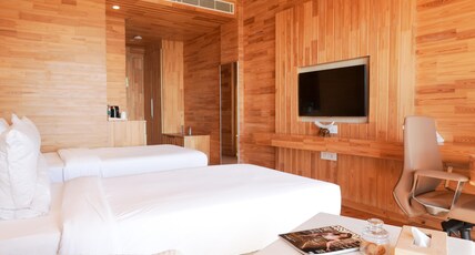 Treetop by Eight Continents Royalpine Room Type - Royal Deluxe Twin Room