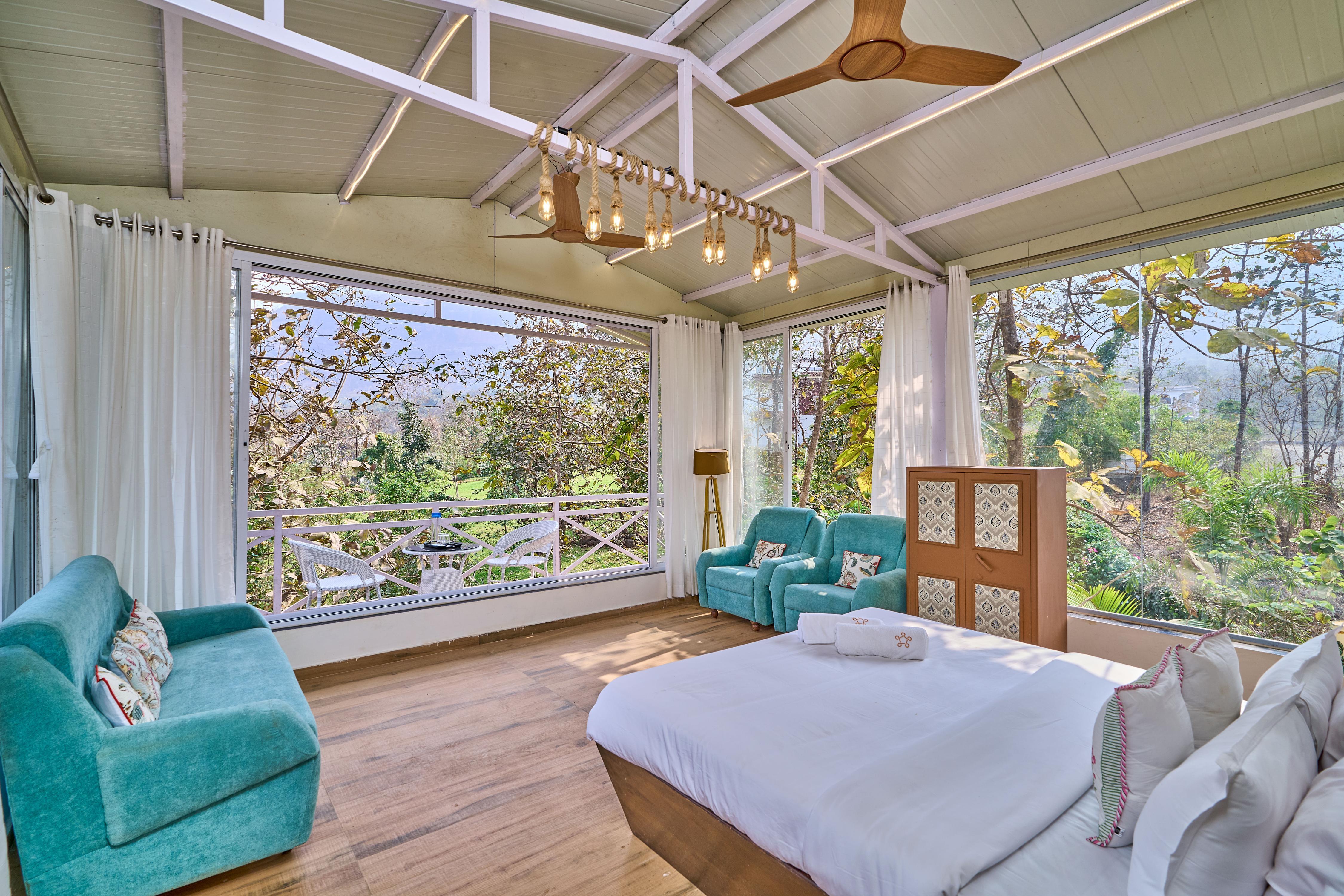 SaffronStays Chirping Chalet