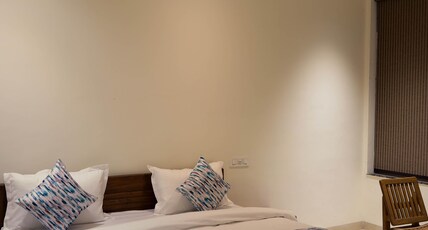 COSMIC INN Room Type - PRABHAT