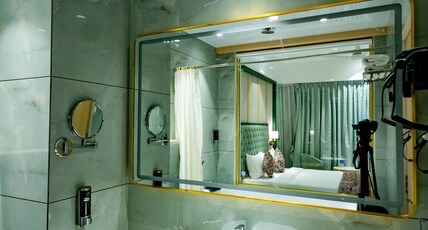 Sio Suites Room Type - Emerald Jacuzzi Room