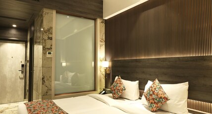 Sio Suites Room Type - Corporate Twin Room