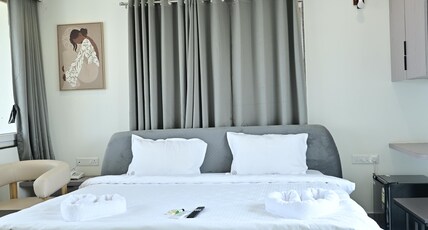 BLU SANDS Room Type - Blu Sands Beach Sunrise - Beach View