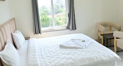 BLU SANDS Room Type - Blu Sands Executive - Partial Beach View