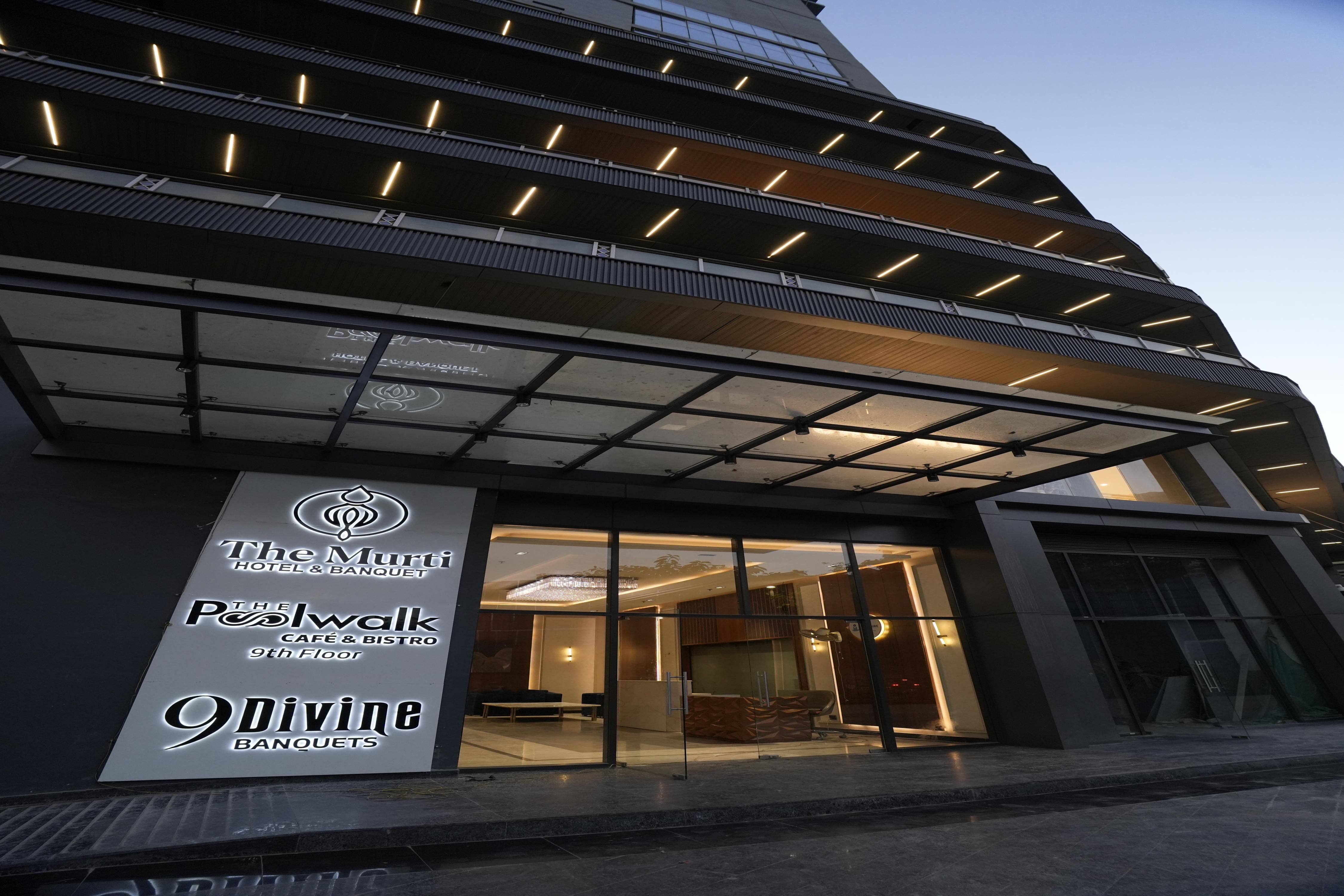 The Murti Hotel & Banquets