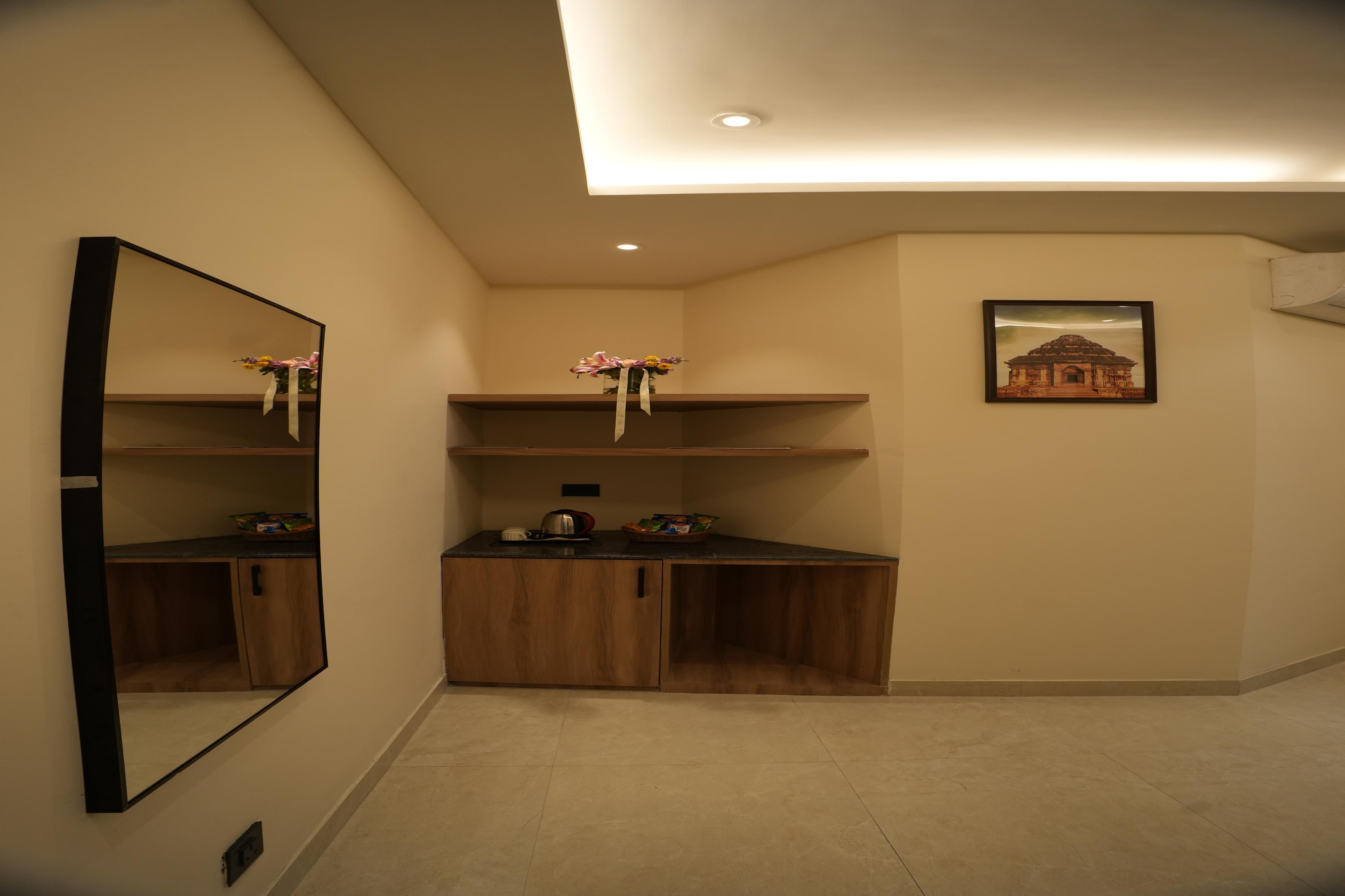 The Murti Hotel & Banquets - Tap to explore photos