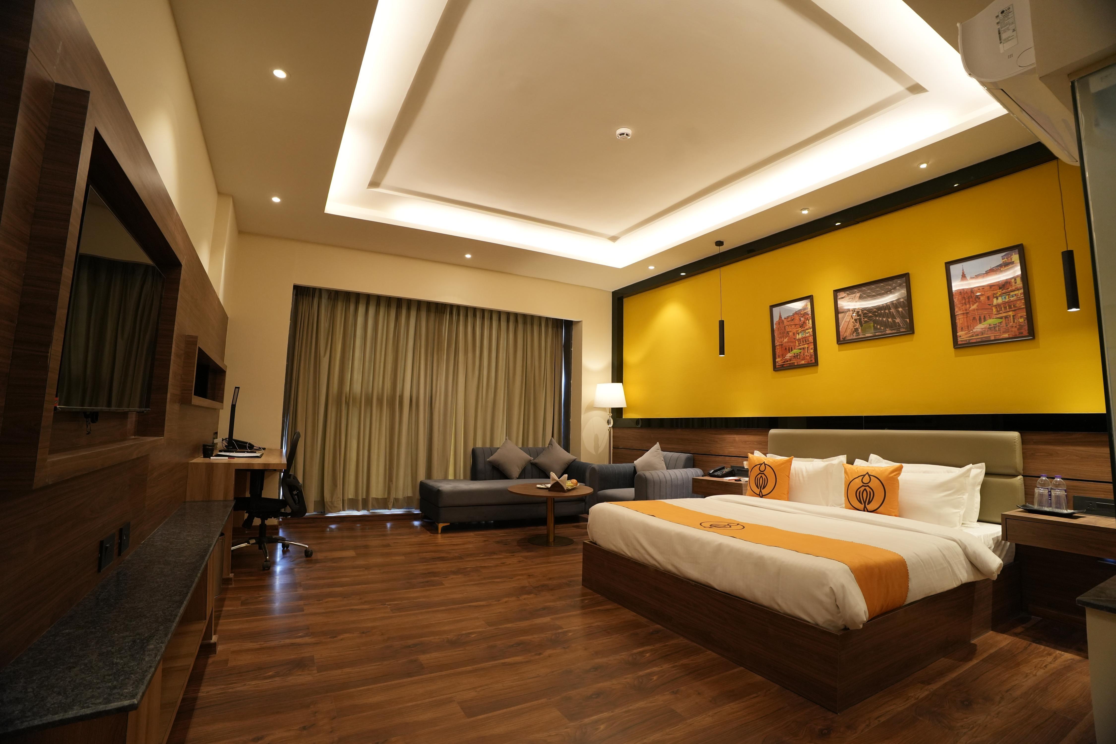 The Murti Hotel & Banquets Room Type - Luxury Suite Room
