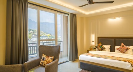 Tripli Hotels Solune Room Type - King Suite with Balcony
