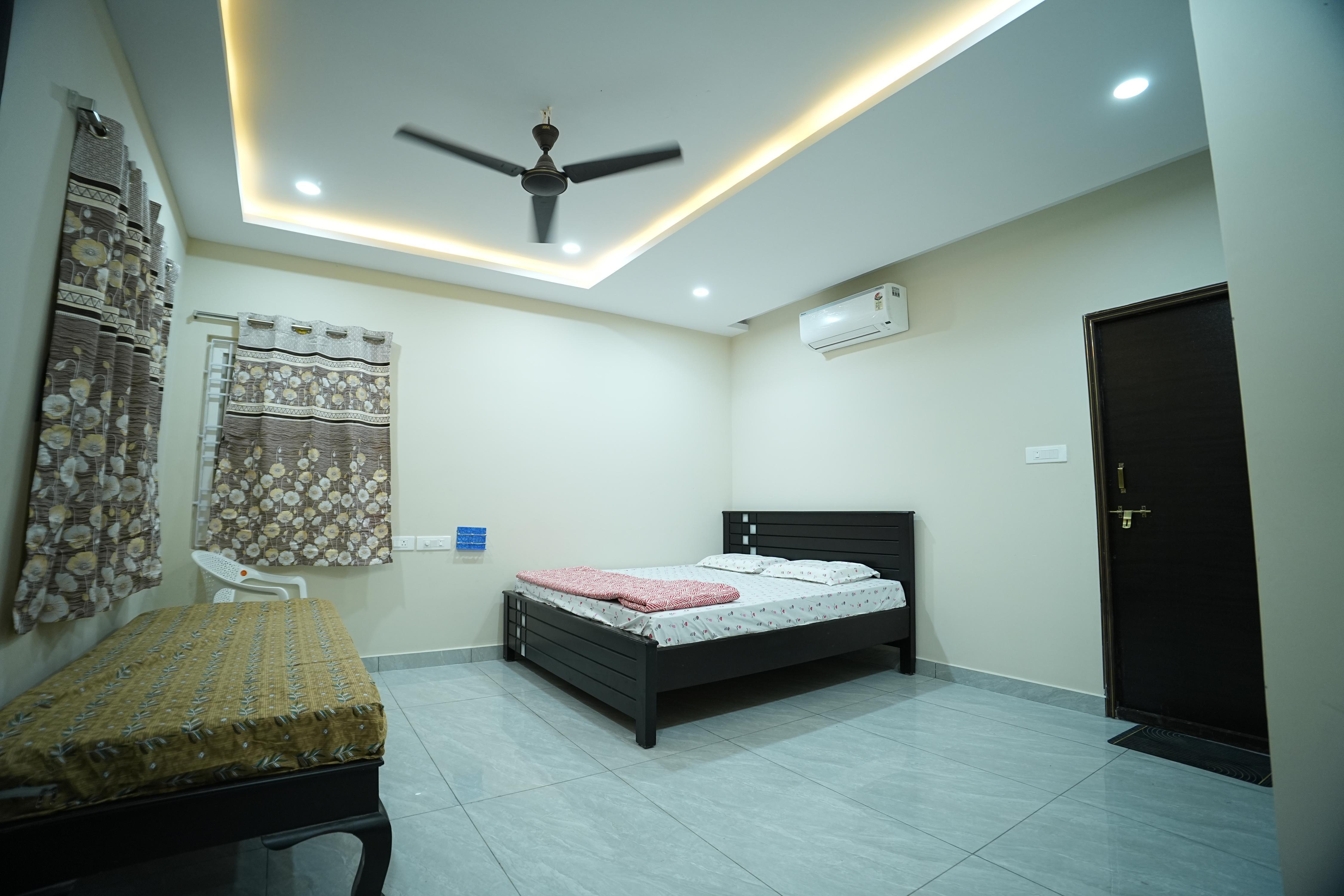 Sri RENUKA V.S.R Residency Room Type - SUITE Room with AC