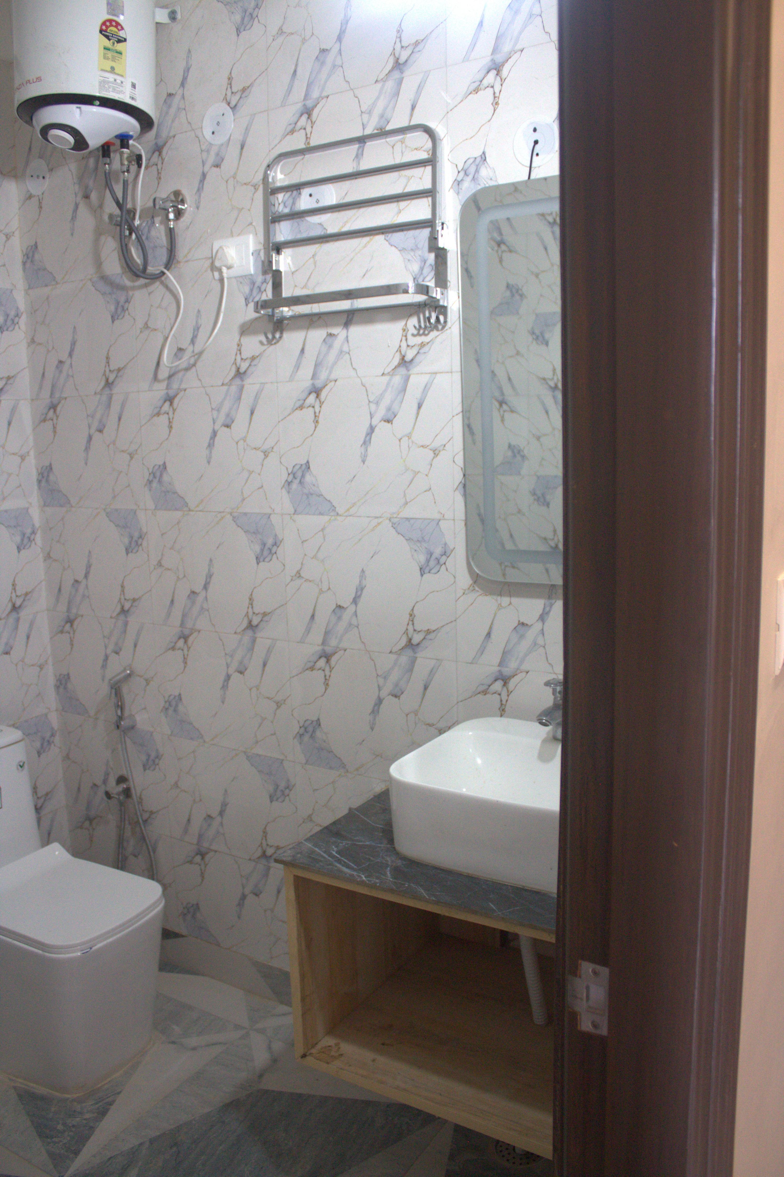 Starry Hills Resort - Tap to explore photos