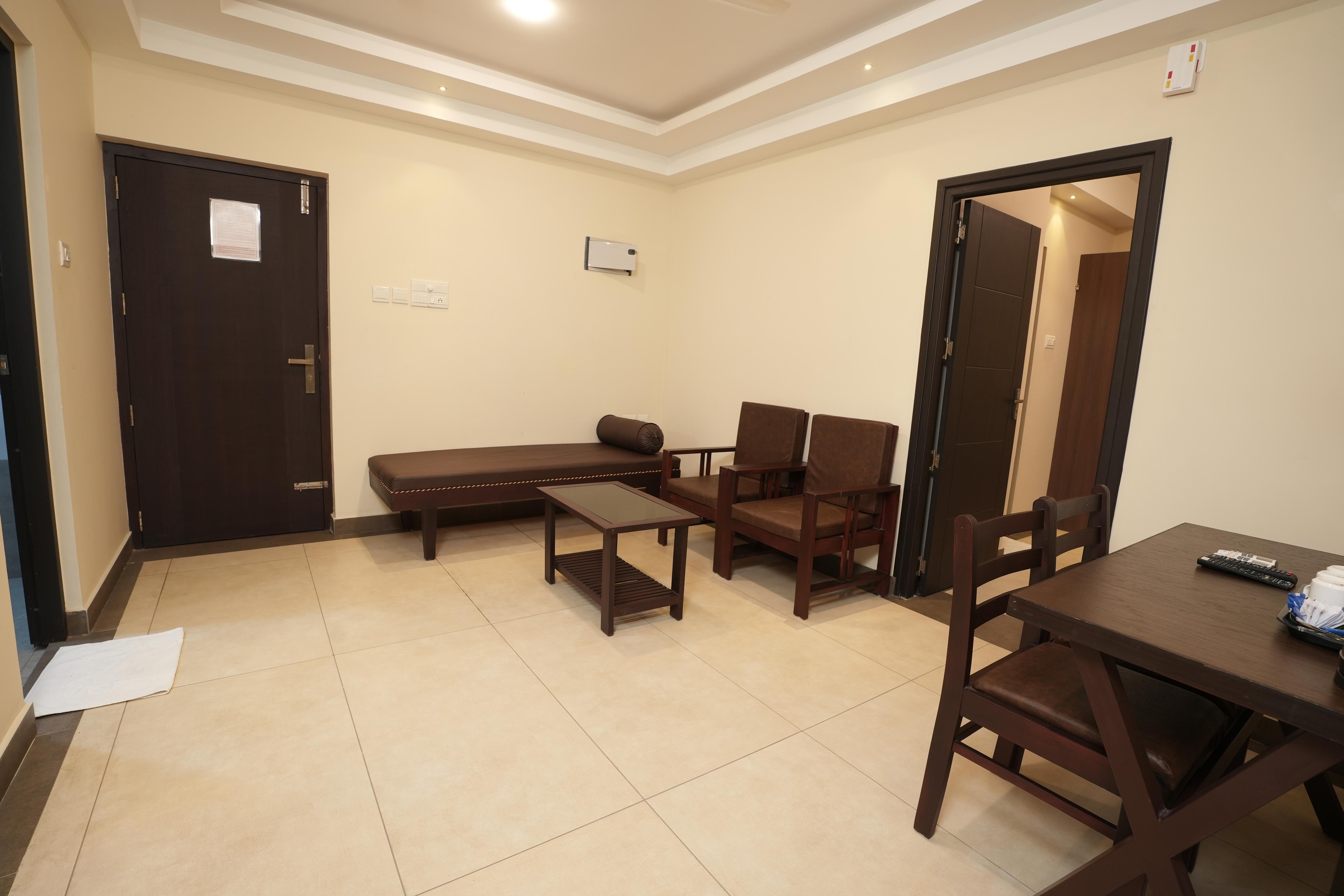 Krishna Royal Club near Guruvayur Temple - Tap to explore photos