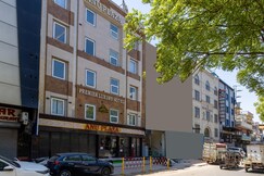 Anu Plaza Luxury Living | Quiet Soundproof Rooms Near Connaught Place & New Delhi Railway Station