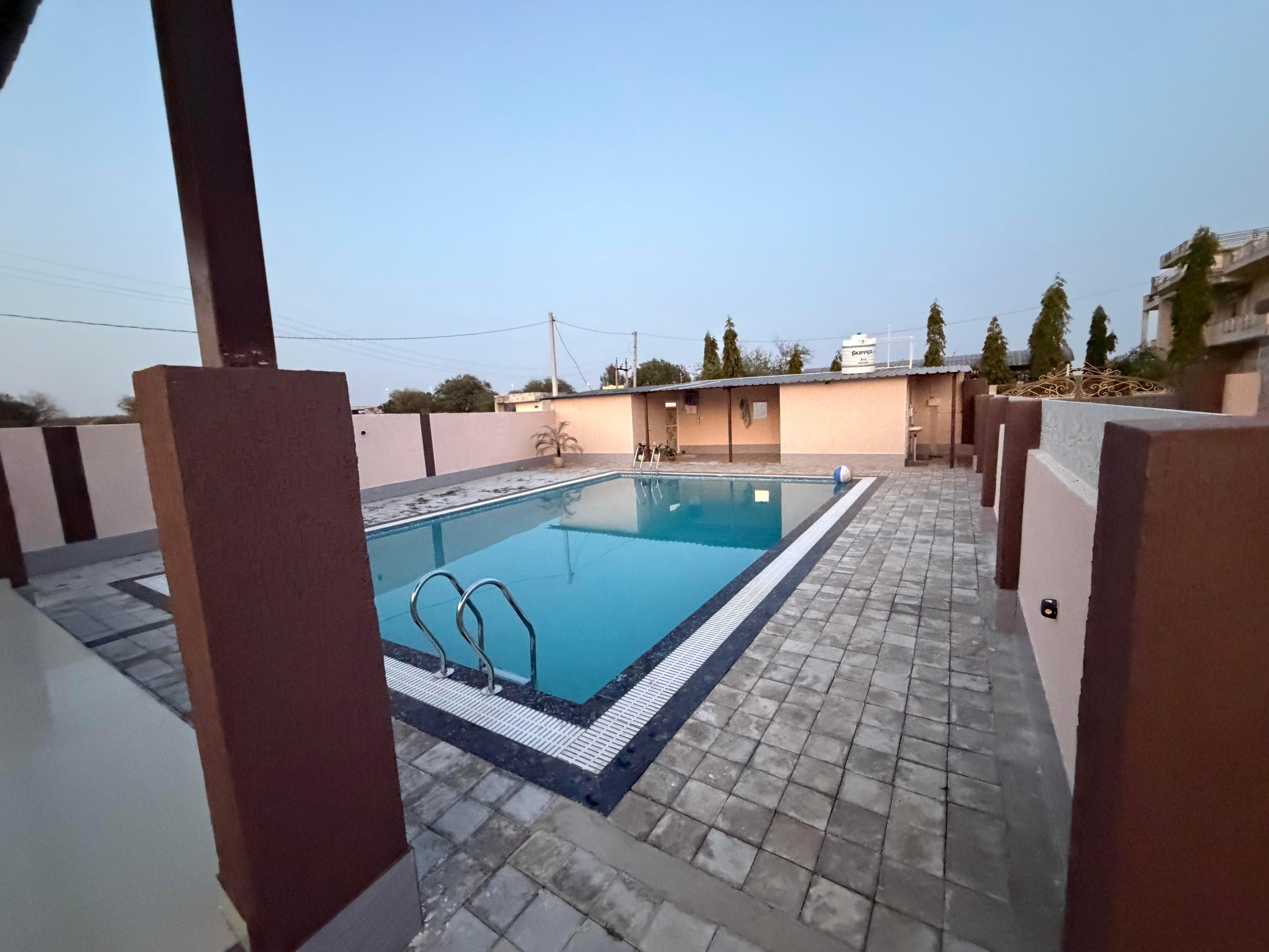 Serene stay near Ring Road with natural views