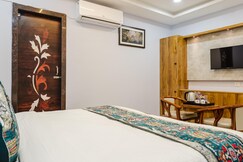 Hotel Prestige Grand