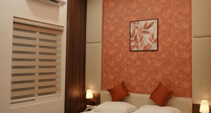 GAMAGASHREE HOTEL AND FINE DINE Room Type - Deluxe AC Special Rooms