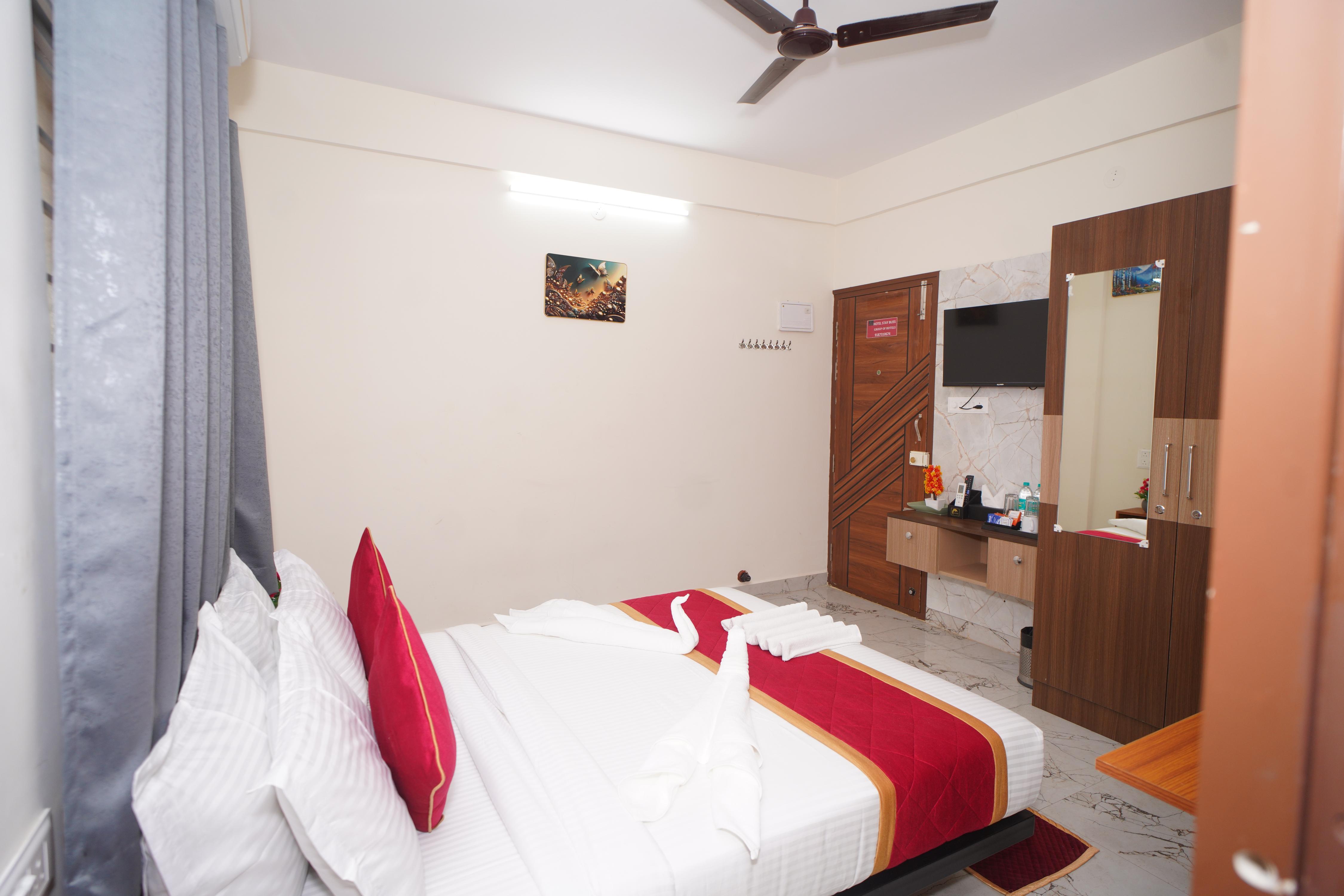 Hotel Stay Bliss Marathahalli - Tap to explore photos