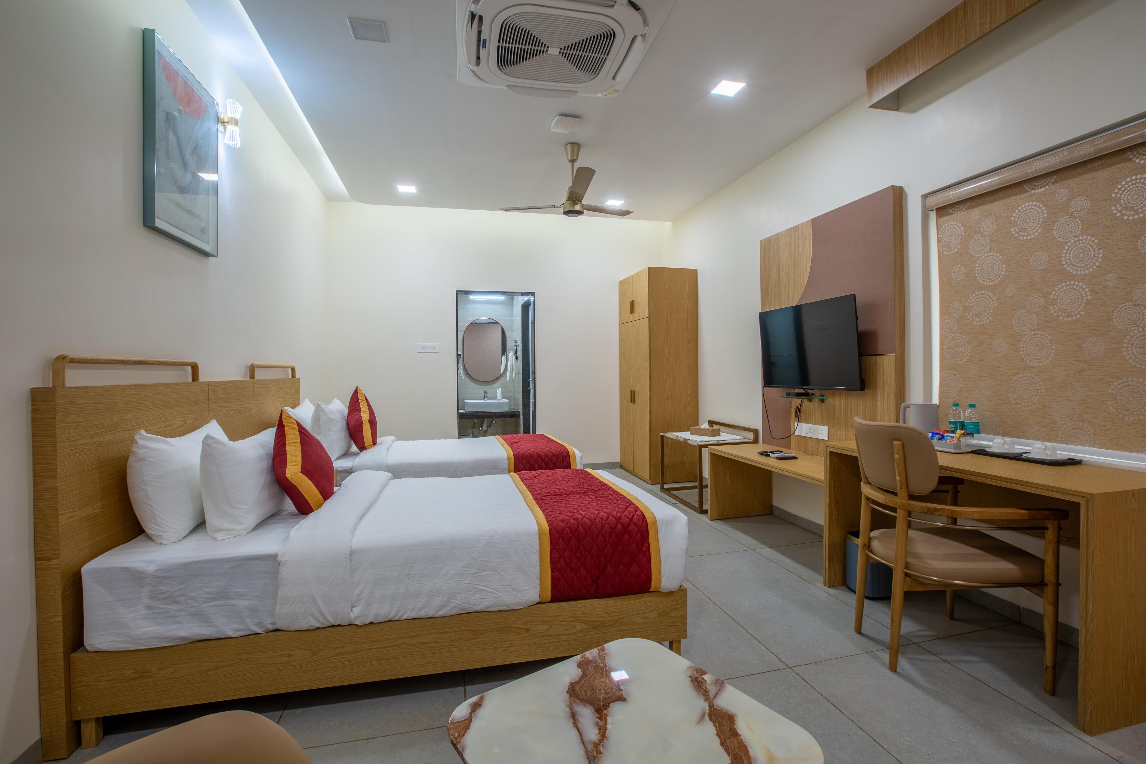 La ANTARAA Room Type - Deluxe Twin Room