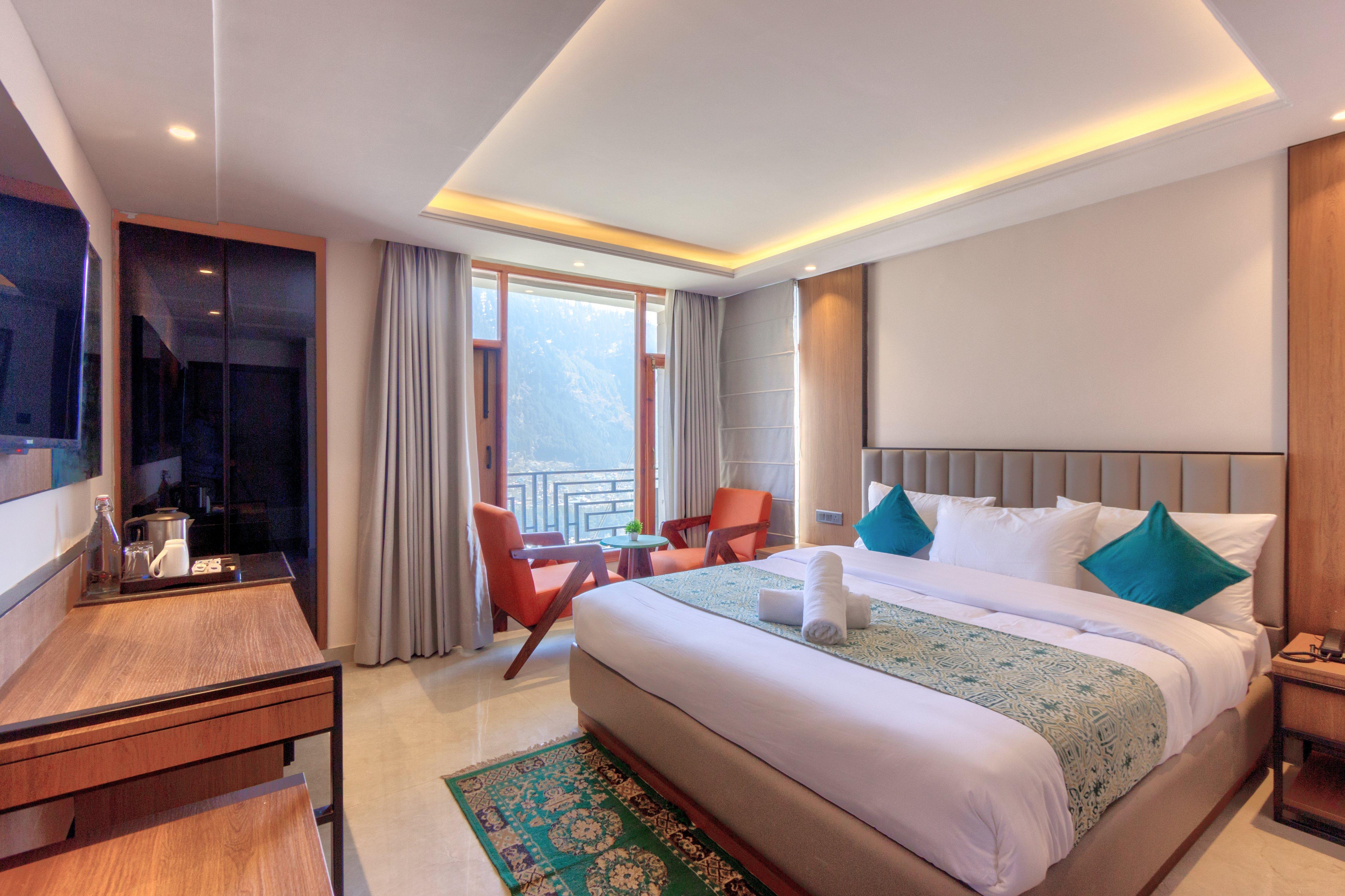 Shaina Guest House Room Type - Deluxe Room