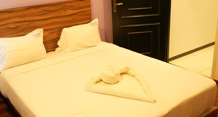 Royal Rooms & Apartmentts Room Type - Standard Room
