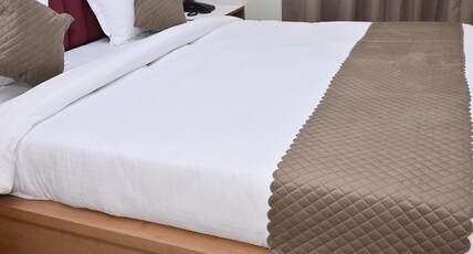 Hotel The Sabhyansh (Only 200 Meters from Temple) Room Type - Deluxe Room