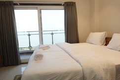 V SQUARE INN