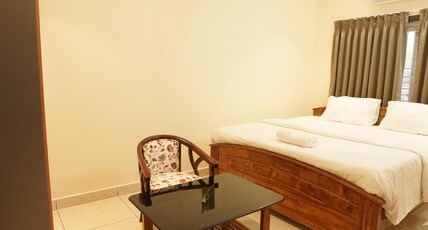 V Square Inn - Thotlakonda Beach Room Type - Sea View Room with Side Balcony V Square Inn - Thotlakonda Beach Room Type - Sea View Room with Side Balcony