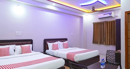 Hotel 98 Street Room Type - Premium Room