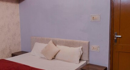 Hotel the TWB palace Room Type - Non AC Standard
