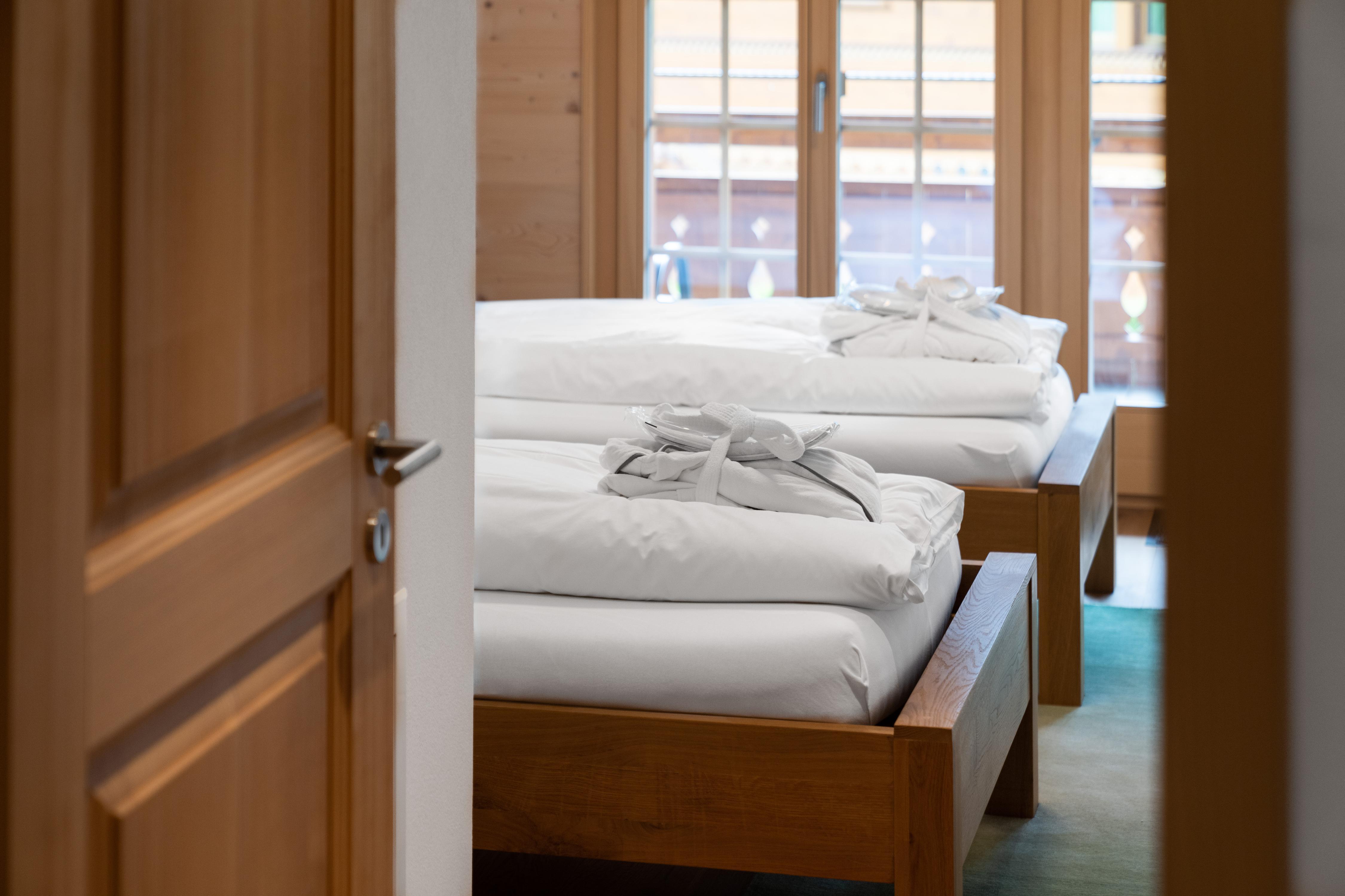 Swiss Hotel Apartments Grindelwald - Tap to explore photos